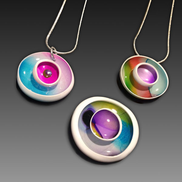 Hall_000251_963108_19742329_13334